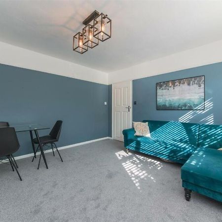 Vibrant & Stylish Mill Hill East Pad Apartment Hendon Exterior photo