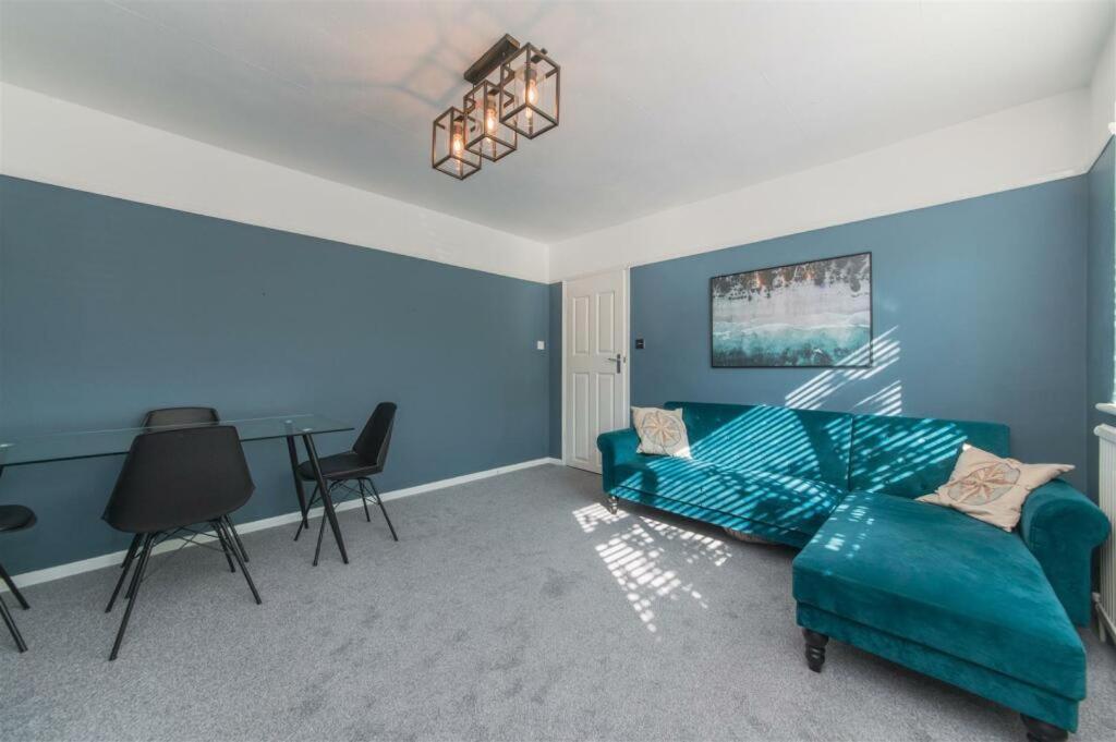 Vibrant & Stylish Mill Hill East Pad Apartment Hendon Exterior photo